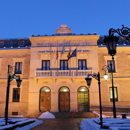 Гостьовий будинок Alojamiento Turistico "El Torreon" Fresneda de la Sierra Екстер'єр фото